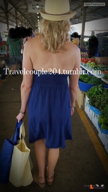 No panties travelcouple204: It is so blasted cold here today! Mrs. Travel... pantiesless Public Flashing