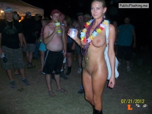Public nudity photo sexual in public:outdoors Follow me for more public... Public Flashing