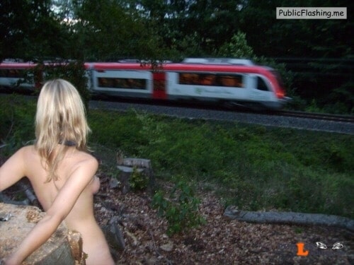 Public nudity photo abacus666:Wochenendnachlese von der Gräfenbergbahn… Follow me... Public Flashing