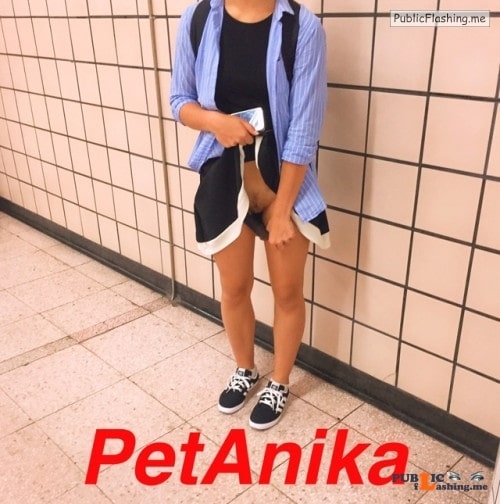 No panties petanika: Another from the subway station. I wonder what will... pantiesless Public Flashing