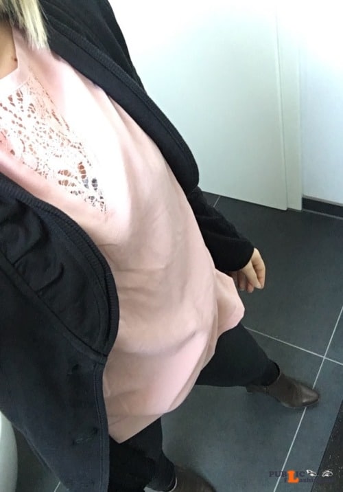 No panties auxsub: Dressed for the office… pantiesless Public Flashing