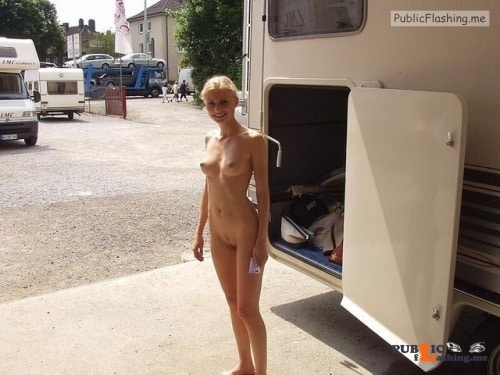 Public nudity photo toppostsblog: 47 Follow me for more public exhibitionists:... Public Flashing