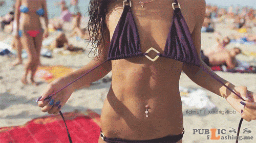 flash tits in public gif - Accidental nipple slip on beach Slim tanned teen babe with pierced belly was changing her bikini top when her tiny chocolate nipple slipped out. There was a lot of people around her when this happened. Unfortunately, in this animated GIF... - Amateur