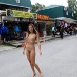 naked fattest woman