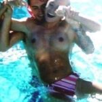 nude friends flash