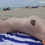 beach babes naked pics