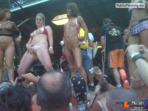 Public Flashing Photo Feed  : Public nudity photo groupofnakedgirls:Want to see more groups of naked girls? Follow…