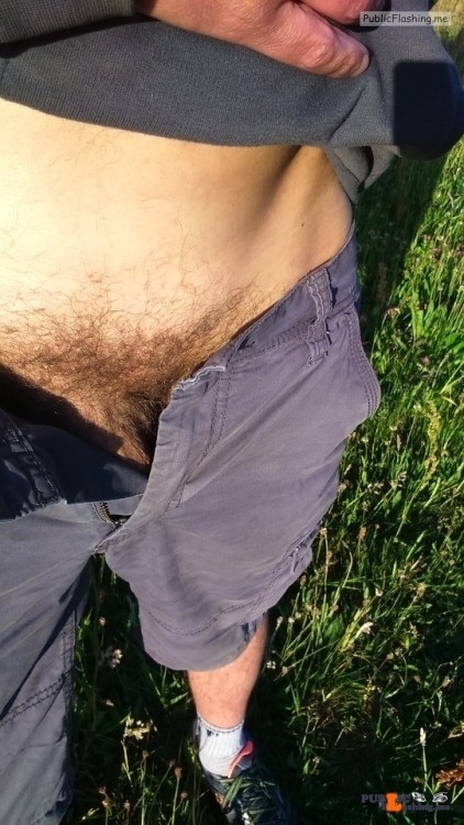 Public Flashing Photo Feed  : No panties Who else likes to take outdoor pics when the weather is so nice? pantiesless