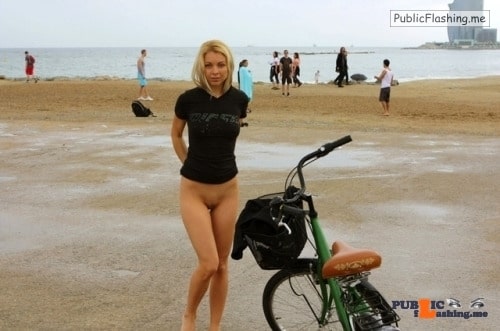 no panty nudity - Public nudity photo enjoybottomlessrpantyless:Keep your panties off… - Public Flashing Photo Feed