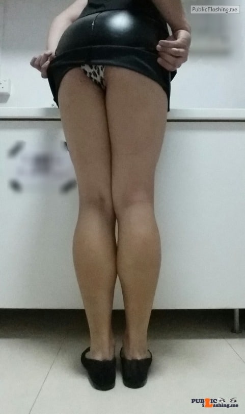 chinese skirt no panties - No panties Pantry Panty Reveal pantiesless - Public Flashing Photo Feed