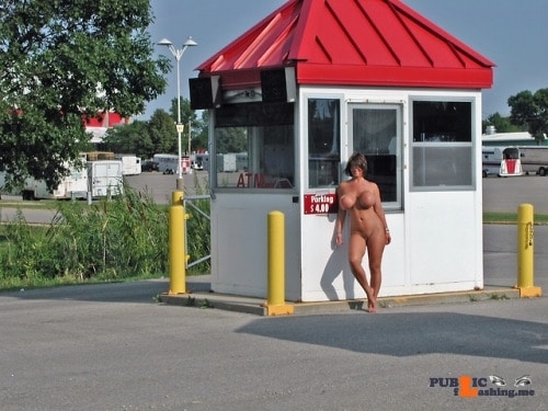 its cleo public nudity in her car porno - Public flashing photo Photo - Public Flashing Photo Feed