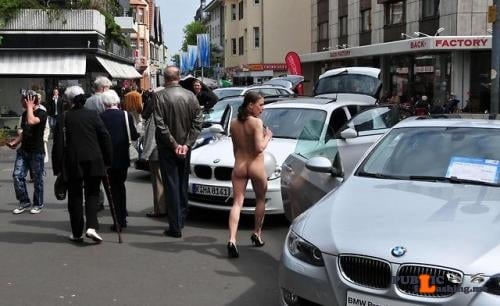 exposing gif wife public - Public nudity photo Follow me for more public exhibitionists:… - Public Flashing Photo Feed