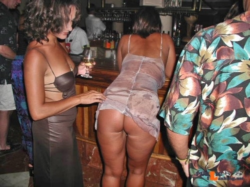 kenyan ladies photo of nude taken unaware - Public flashing photo Photo - Public Flashing Photo Feed