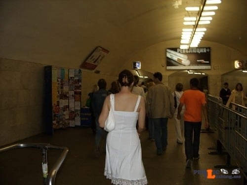 cuckold hotwife pictures - Photo flashing in public picture - Public Flashing Photo Feed