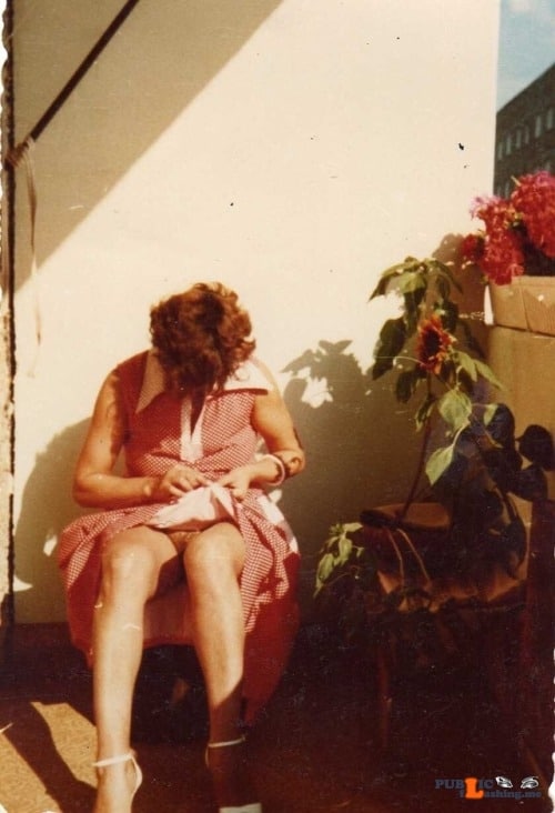 elise mertens oops grandma - Exposed in public Grandma…back in the day… - Public Flashing Photo Feed