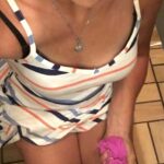 flashing no underwear