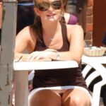 Photo flashing in public picture