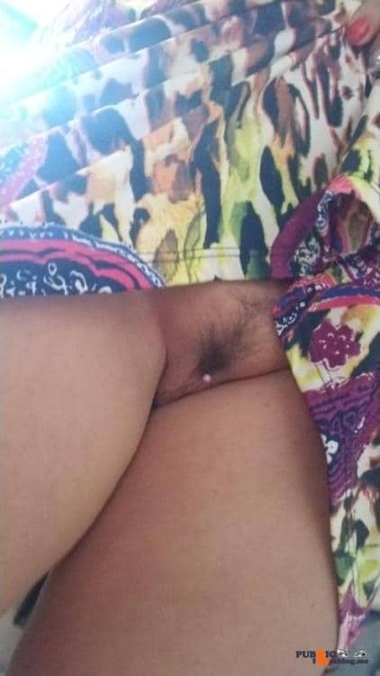 Public Flashing Photo Feed  : No panties pearlgstring: Summer time . Love to show of my little pussy . pantiesless
