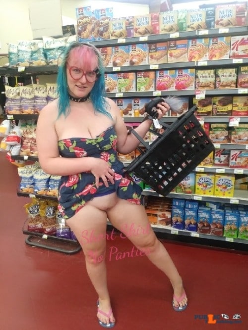 Public Flashing Photo Feed  : No panties sh0rtsk1rtnopanteez: Off to the grocery store to pick up a… pantiesless