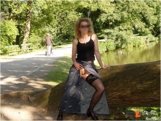 Public Flashing Photo Feed: No panties alistergee: Endlich wieder Wochenende … Zeit zum spielen ?? pantiesless