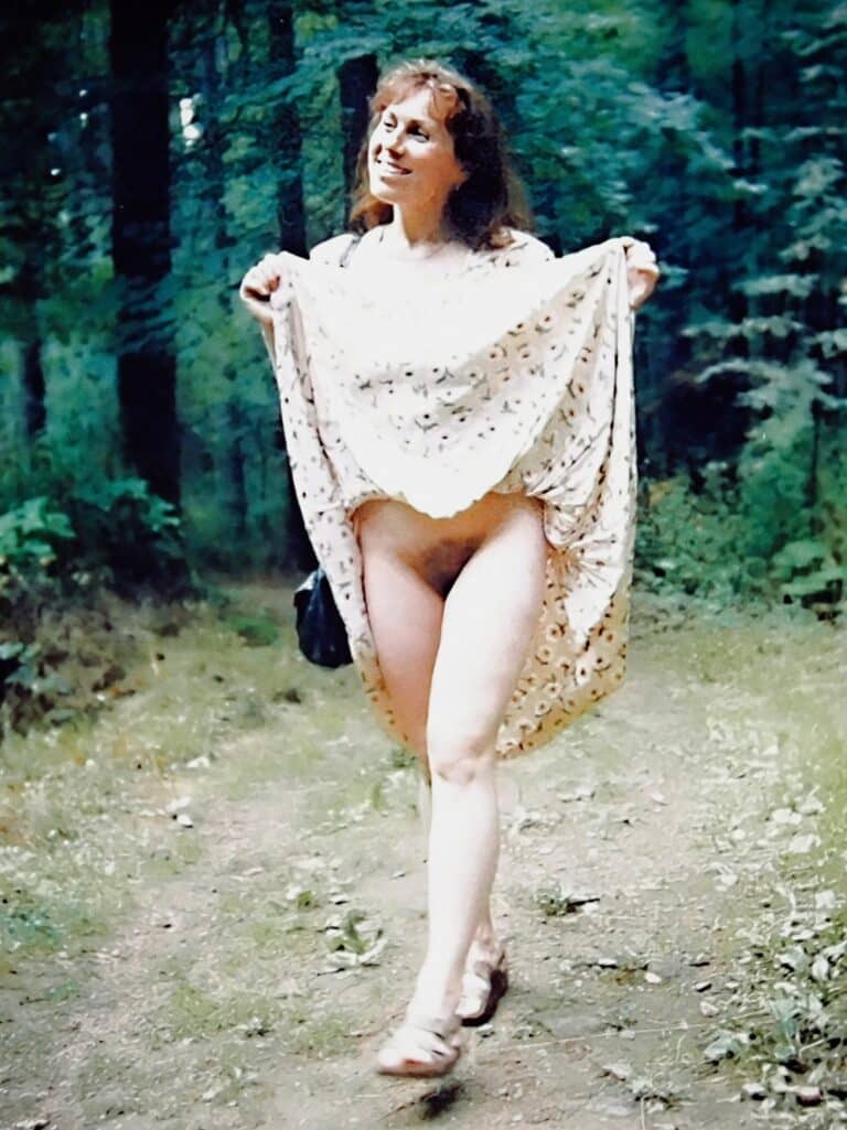 Lenka Schmidlová: A Mature Woman’s Public Nudity Adventure
